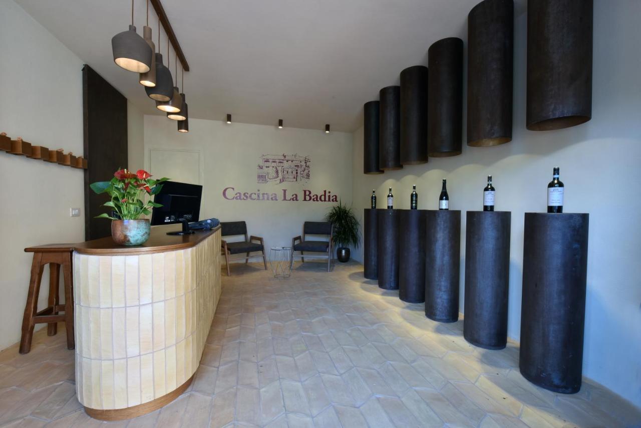 مبيت وإفطار Montegrosso dʼAsti Cascina La Badia المظهر الخارجي الصورة