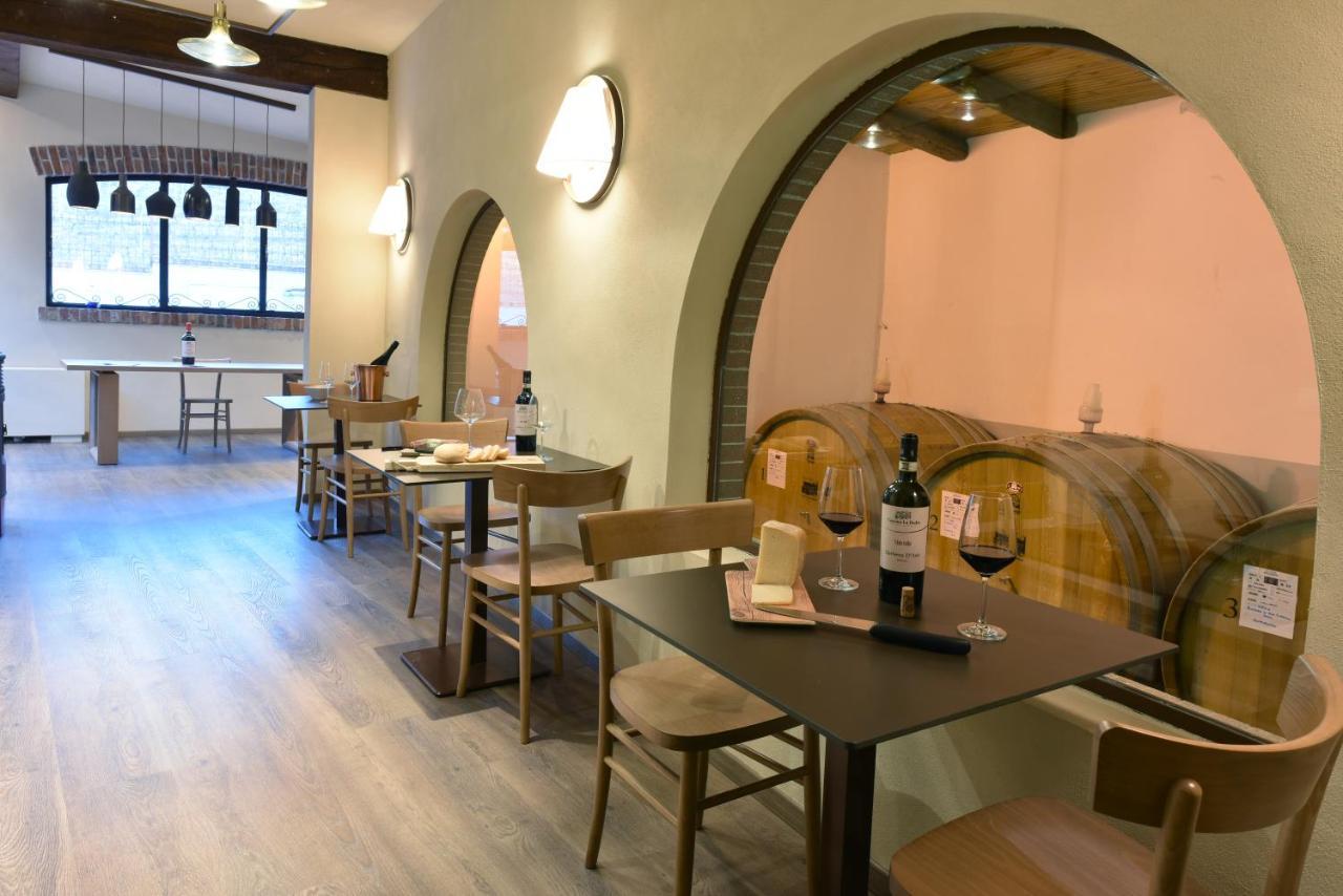 مبيت وإفطار Montegrosso dʼAsti Cascina La Badia المظهر الخارجي الصورة